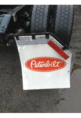 PETERBILT 579 MUD FLAP HANGER