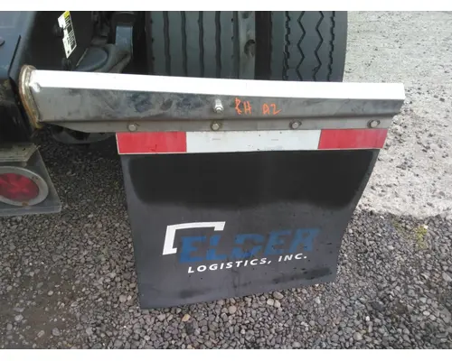 PETERBILT 579 MUD FLAP HANGER