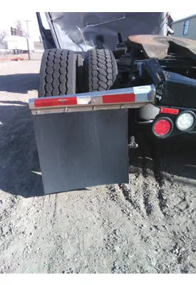 PETERBILT 579 MUD FLAP HANGER