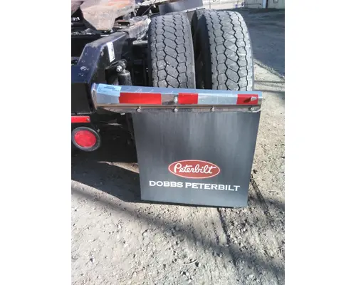 PETERBILT 579 MUD FLAP HANGER