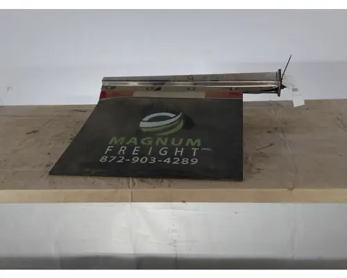 PETERBILT 579 MUD FLAP HANGER