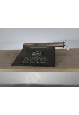 PETERBILT 579 MUD FLAP HANGER