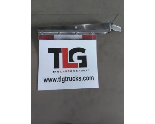 PETERBILT 579 MUD FLAP HANGER