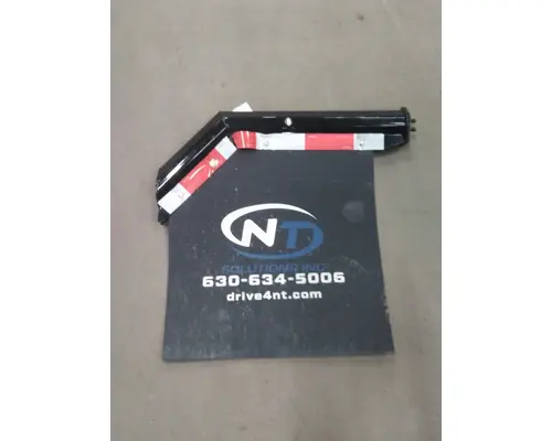 PETERBILT 579 MUD FLAP HANGER