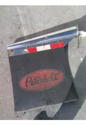 PETERBILT 579 MUD FLAP HANGER