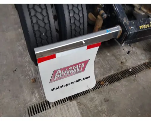 PETERBILT 579 MUD FLAP HANGER