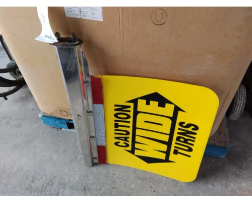 PETERBILT 579 MUD FLAP HANGER