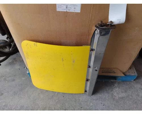 PETERBILT 579 MUD FLAP HANGER