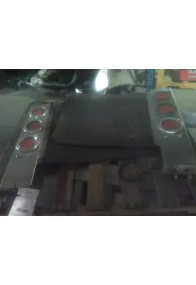 PETERBILT 579 MUD FLAP HANGER