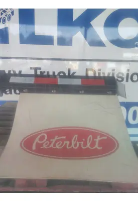 PETERBILT 579 MUD FLAP HANGER