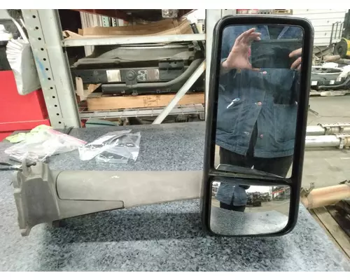 PETERBILT 579 Mirror (Side View)