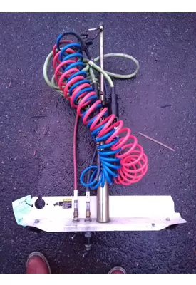 PETERBILT 579 POGO stick, Air/electrical line mount