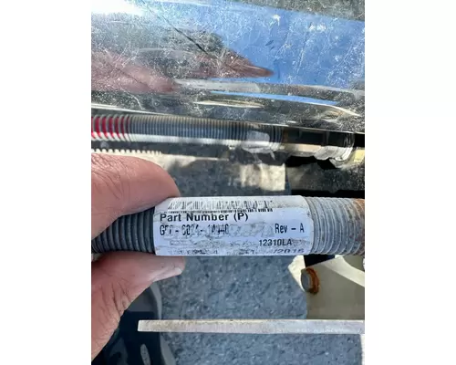 PETERBILT 579 POGO stick, Airelectrical line mount