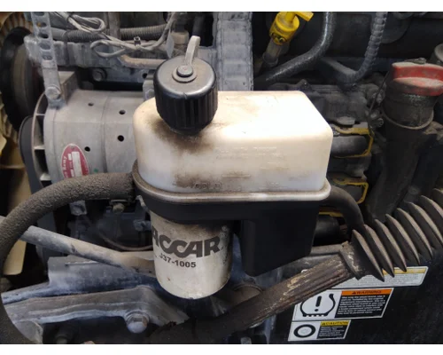 PETERBILT 579 POWER STEERING RESERVOIR