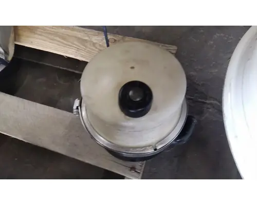 PETERBILT 579 POWER STEERING RESERVOIR
