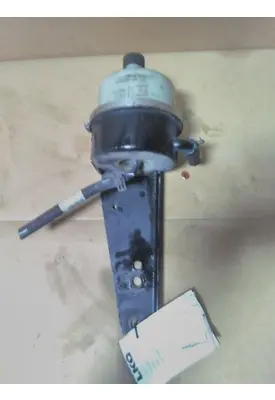 PETERBILT 579 POWER STEERING RESERVOIR