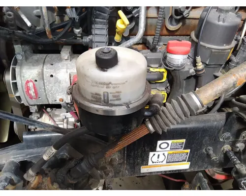 PETERBILT 579 POWER STEERING RESERVOIR