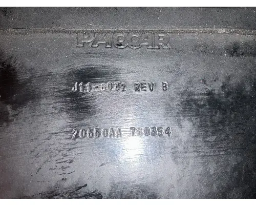 PETERBILT 579 Power Steering Fluid Reservoir