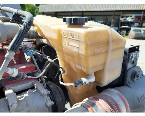 PETERBILT 579 RADIATOR OVERFLOW TANK