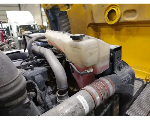 PETERBILT 579 RADIATOR OVERFLOW TANK