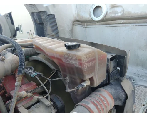 PETERBILT 579 RADIATOR OVERFLOW TANK
