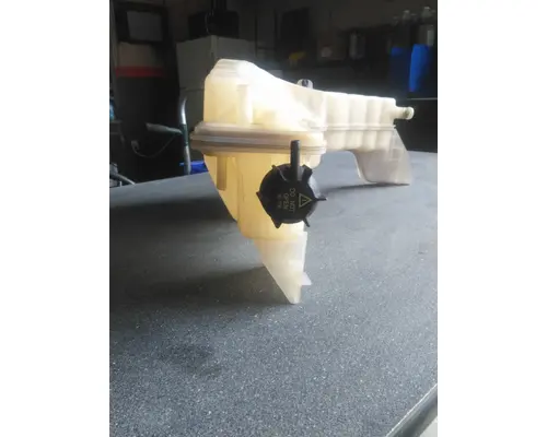 PETERBILT 579 RADIATOR OVERFLOW TANK