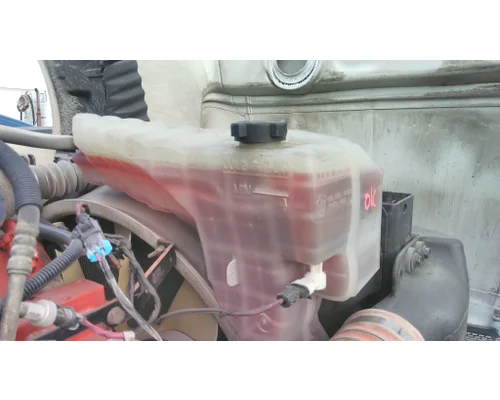 PETERBILT 579 RADIATOR OVERFLOW TANK