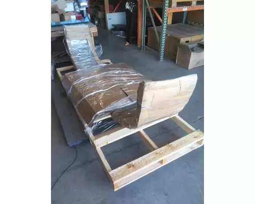 PETERBILT 579 RADIATOR SHROUD
