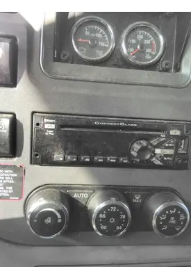 PETERBILT 579 RADIO AM/FM/BLUETOOTH