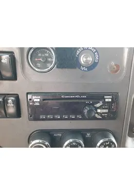 PETERBILT 579 RADIO AM/FM/BLUETOOTH