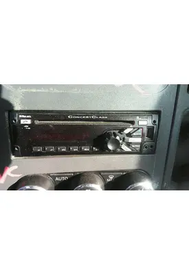 PETERBILT 579 RADIO AM/FM/BLUETOOTH