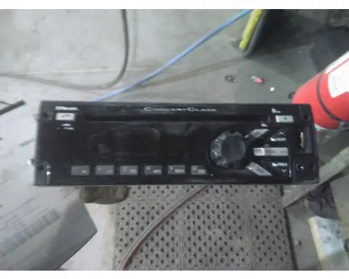 PETERBILT 579 RADIO AMFMBLUETOOTH