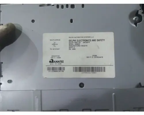 PETERBILT 579 RADIO AMFMBLUETOOTH