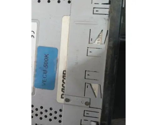 PETERBILT 579 RADIO AMFMBLUETOOTH