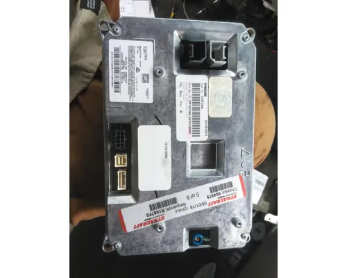 PETERBILT 579 RADIO AV EQUIPMENT