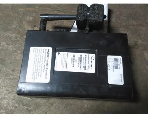 PETERBILT 579 RADIO AV EQUIPMENT