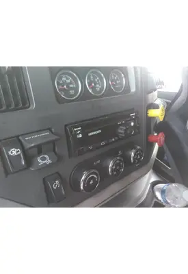 PETERBILT 579 RADIO A/V EQUIPMENT