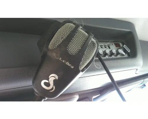 PETERBILT 579 RADIO AV EQUIPMENT