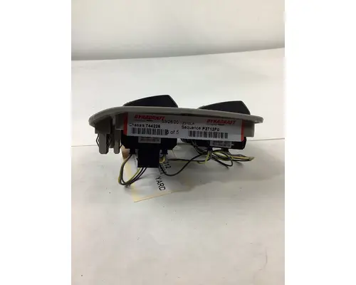 PETERBILT 579 ROCKER SWITCH