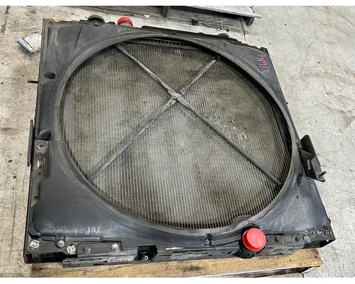 PETERBILT 579 Radiator