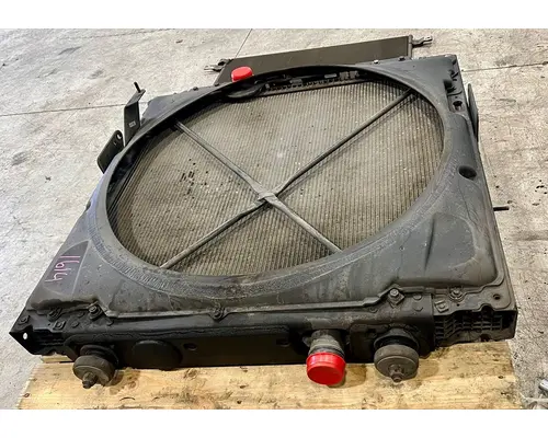 PETERBILT 579 Radiator
