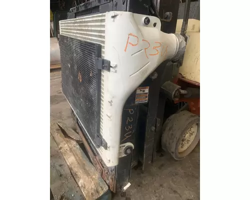 PETERBILT 579 Radiator