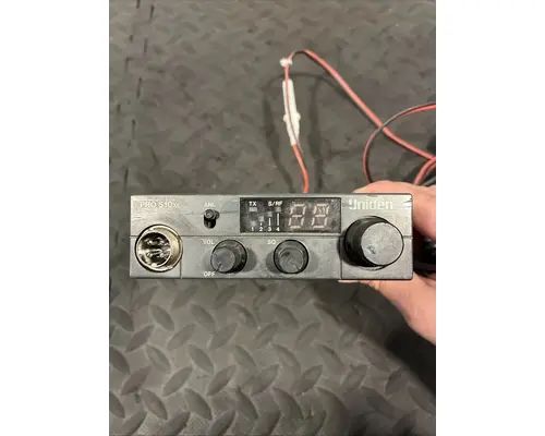 PETERBILT 579 Radio