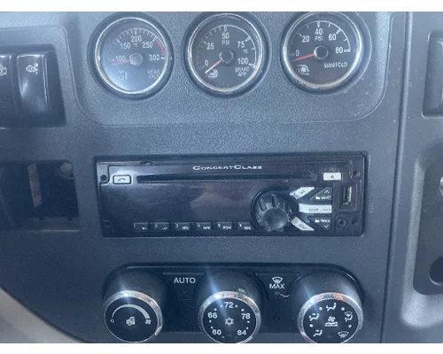 PETERBILT 579 Radio