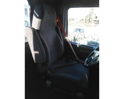 PETERBILT 579 SEAT, FRONT