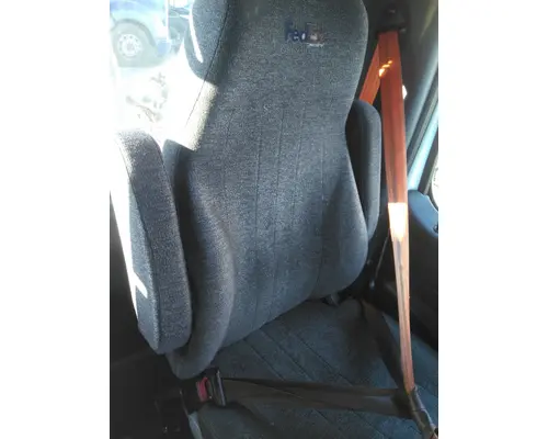 PETERBILT 579 SEAT, FRONT