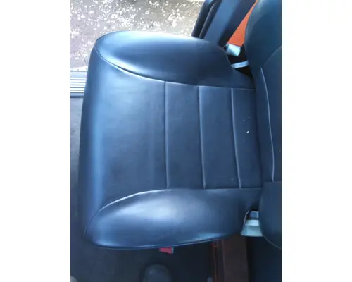 PETERBILT 579 SEAT, FRONT