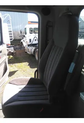 PETERBILT 579 SEAT, FRONT