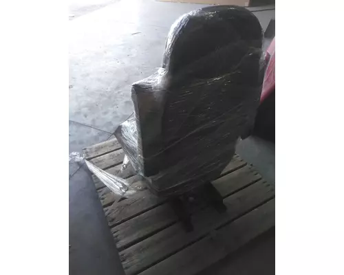 PETERBILT 579 SEAT, FRONT