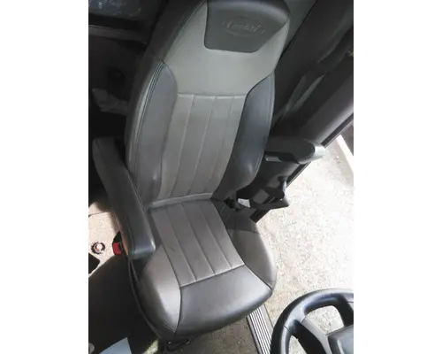 PETERBILT 579 SEAT, FRONT
